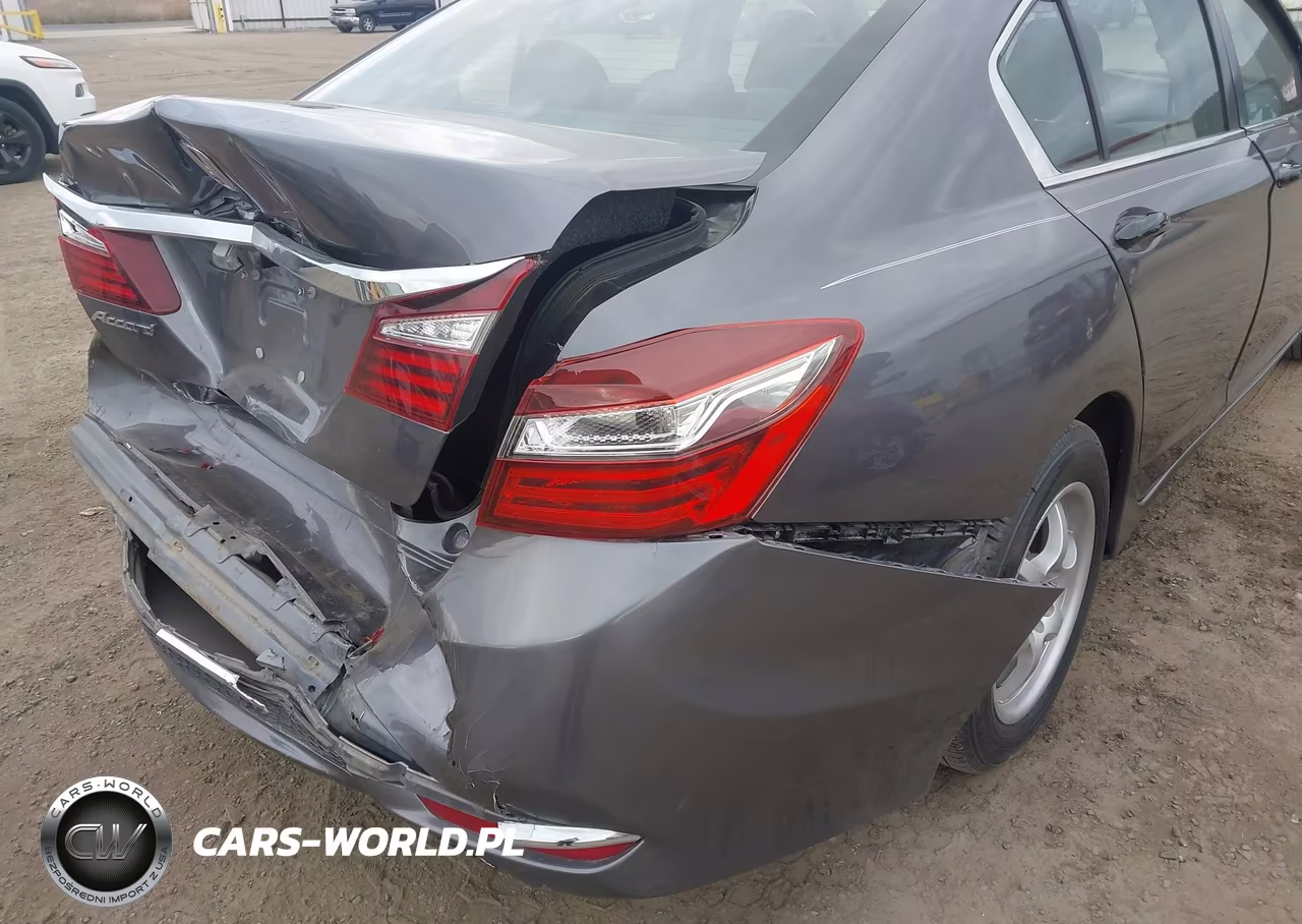 2017 Honda Accord Lx VIN:1HGCR2F3XHA173886 - 18