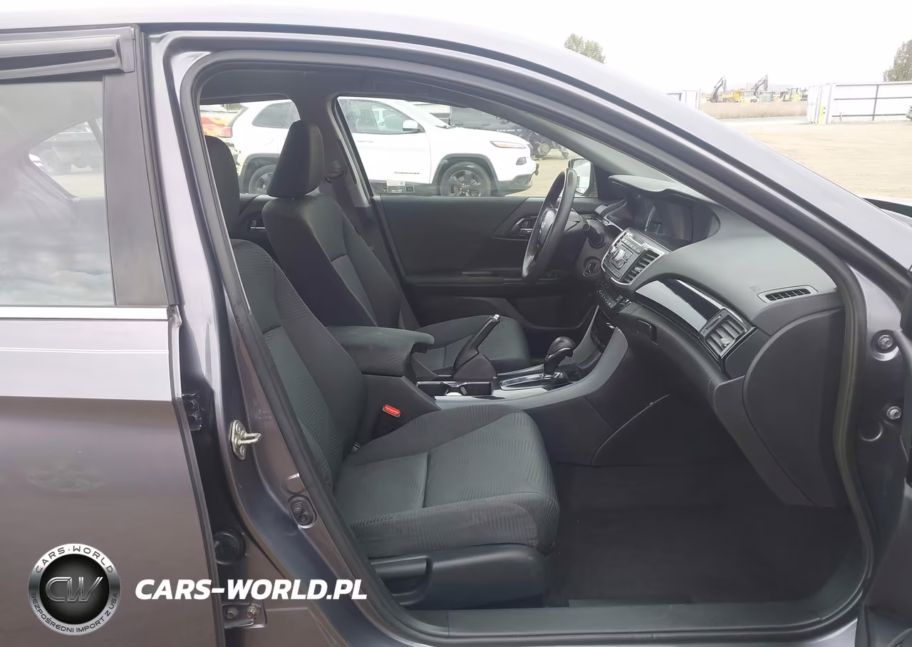2017 Honda Accord Lx VIN:1HGCR2F3XHA173886 - 5