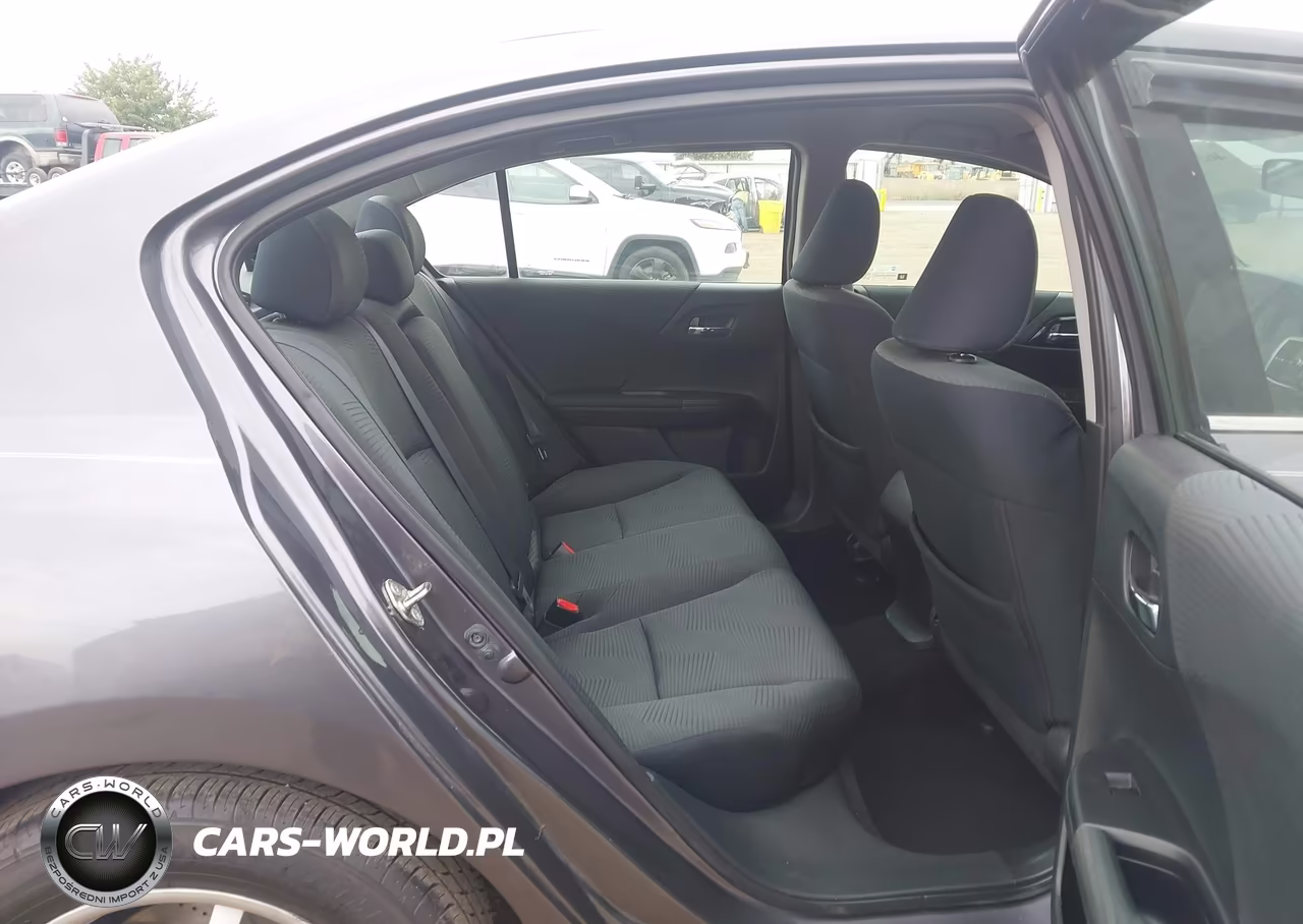 2017 Honda Accord Lx VIN:1HGCR2F3XHA173886 - 8