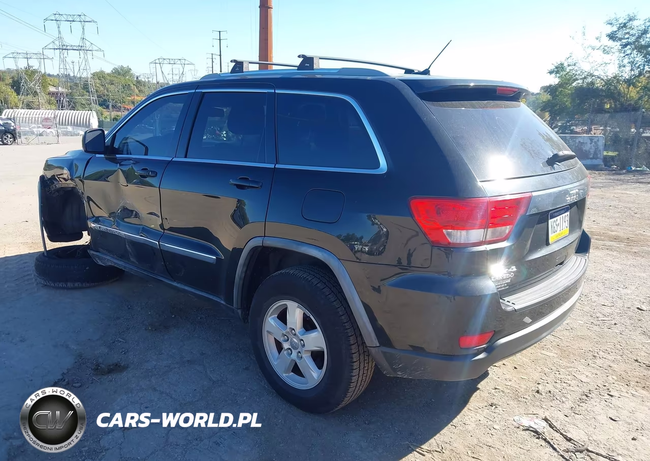 2012 Jeep Grand Cherokee Laredo VIN:1C4RJFAG4CC185014 - 3