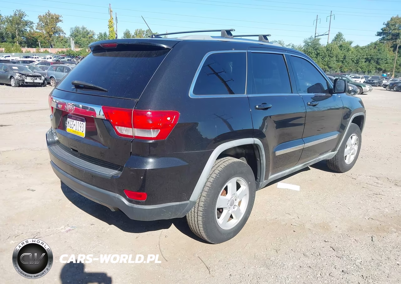 2012 Jeep Grand Cherokee Laredo VIN:1C4RJFAG4CC185014 - 4