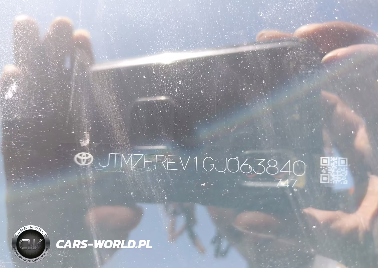 2016 Toyota Rav4 Le VIN:JTMZFREV1GJ063840 - 9