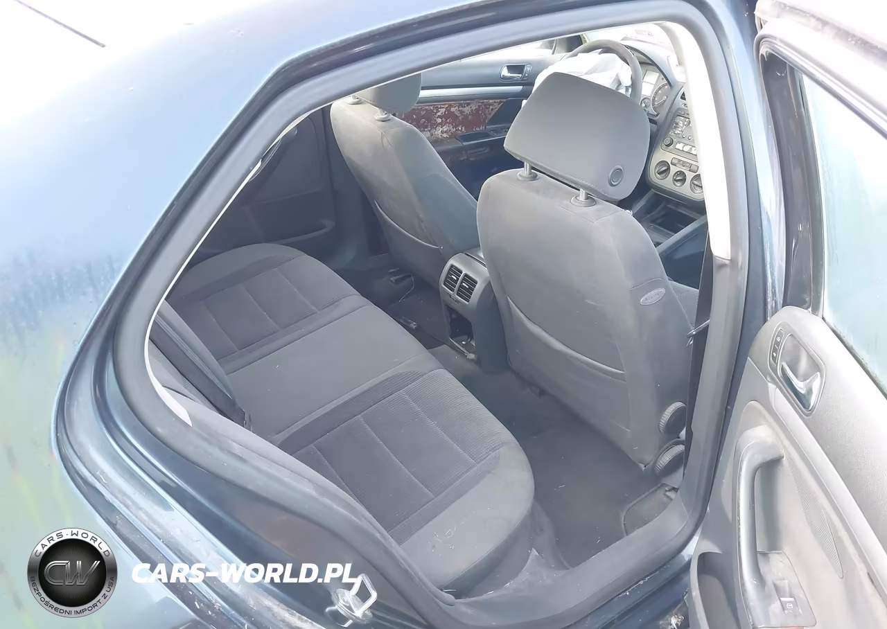 2005 Volkswagen Jetta Value Edition VIN:3VWPF71K45M633365 - 8