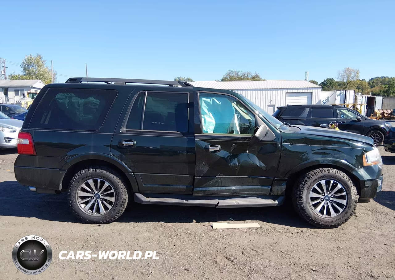 2015 Ford Expedition Xlt VIN:1FMJU1JT4FEF04789 - 13