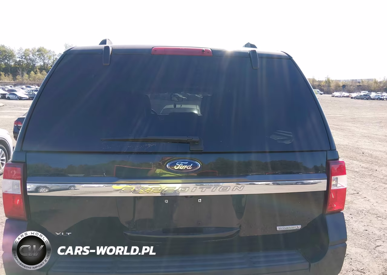 2015 Ford Expedition Xlt VIN:1FMJU1JT4FEF04789 - 16