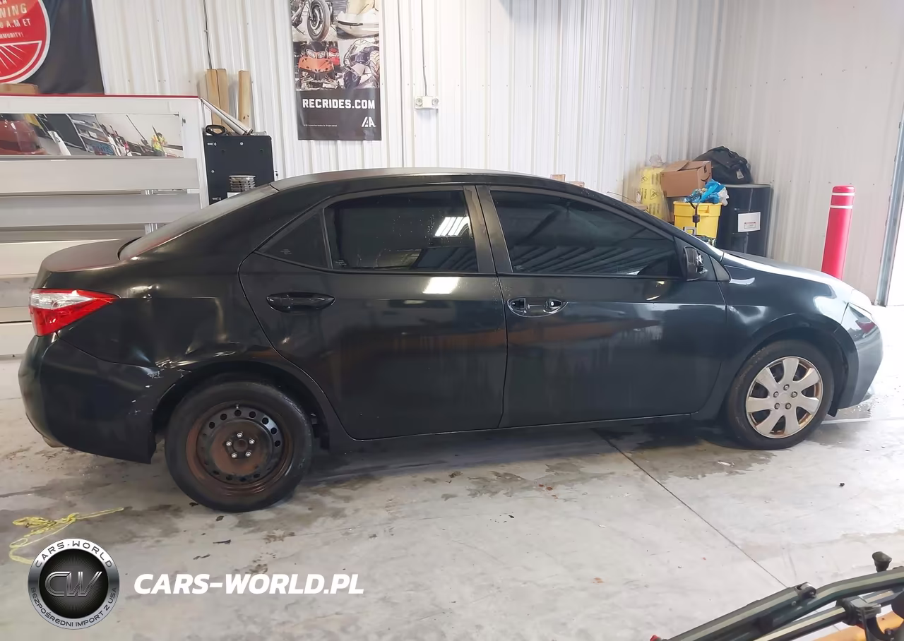 2016 Toyota Corolla Le VIN:5YFBURHE4GP483929 - 13