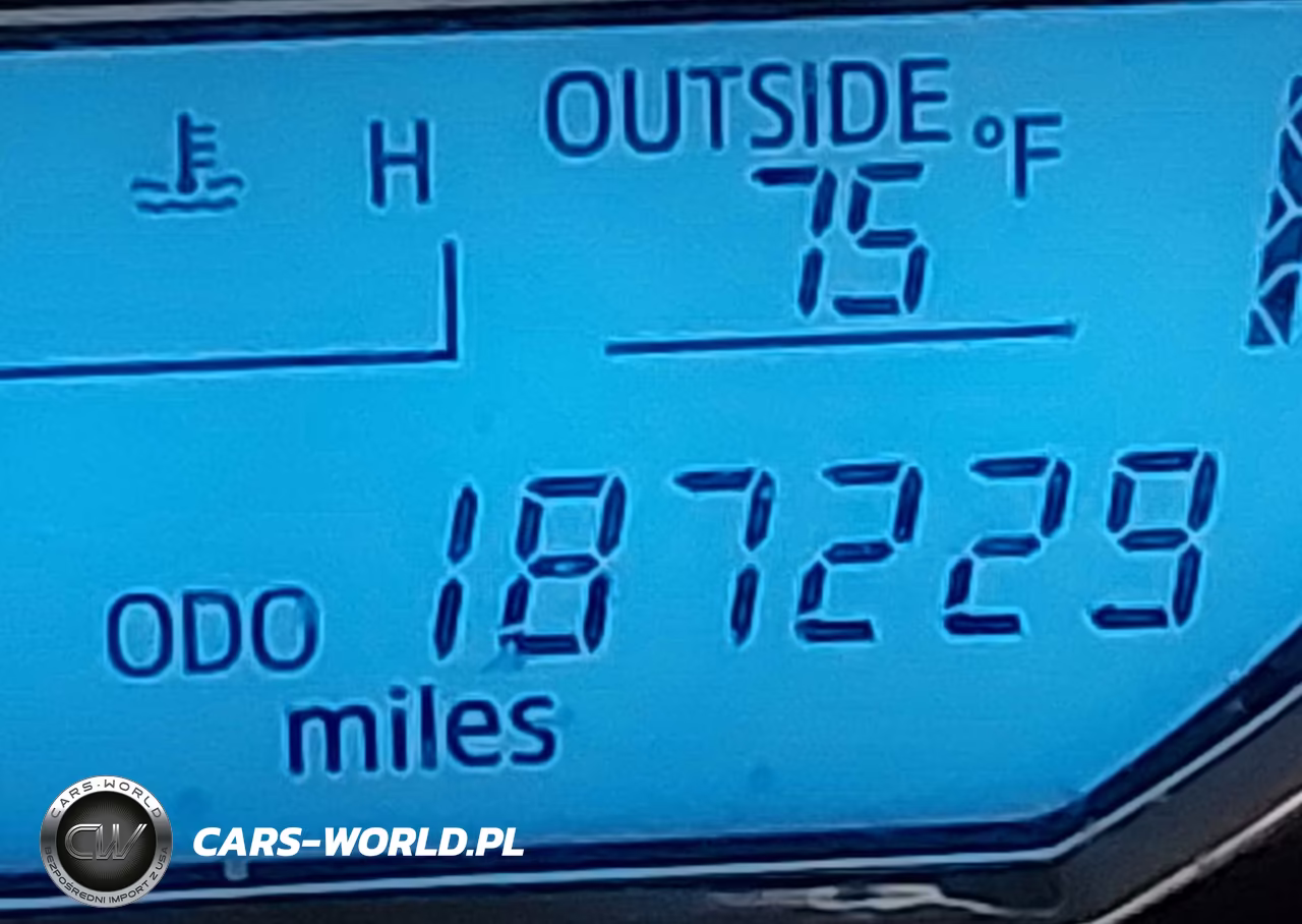 2016 Toyota Corolla Le VIN:5YFBURHE4GP483929 - 15
