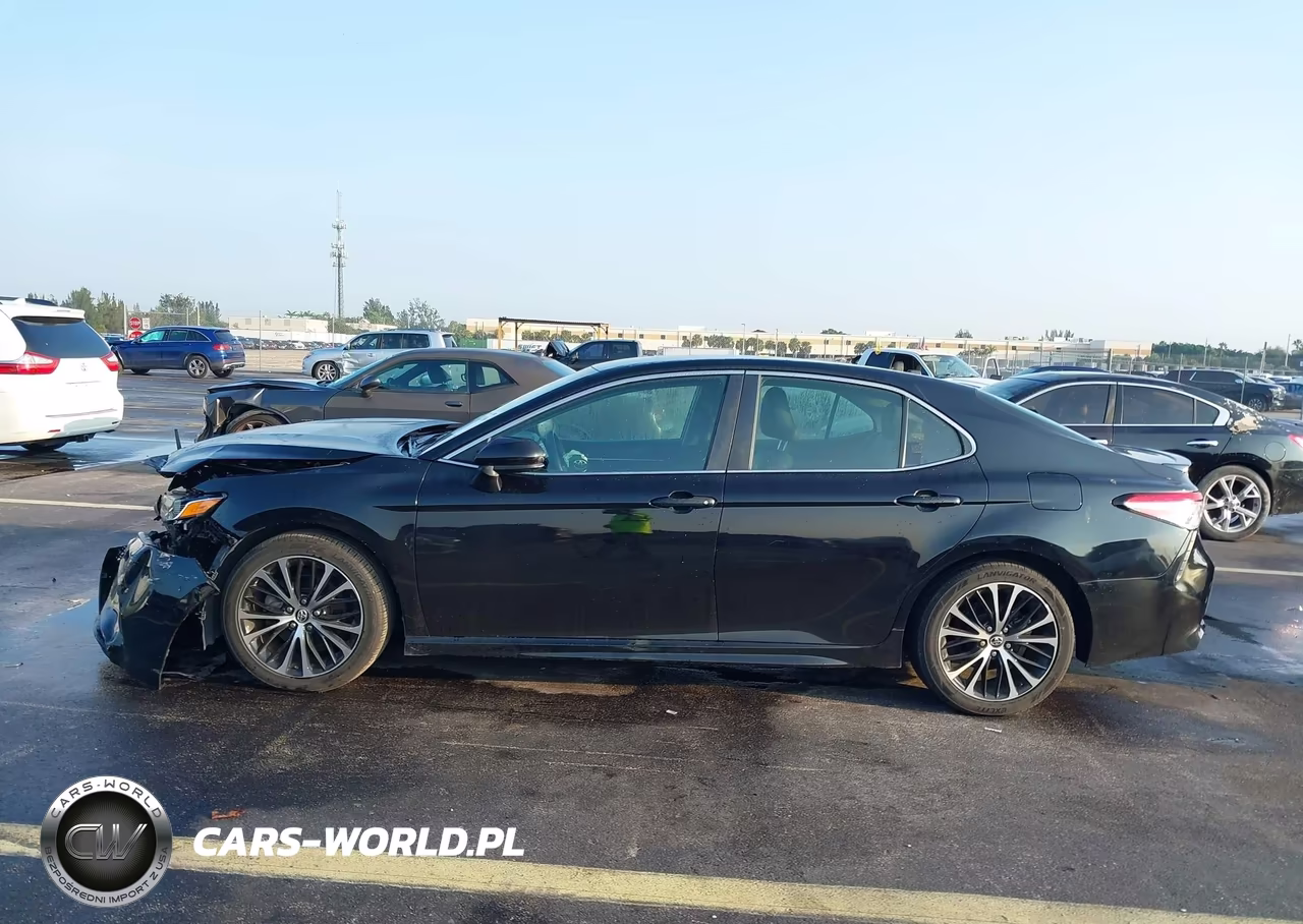 2018 Toyota Camry Se VIN:4T1B11HK2JU604267 - 14