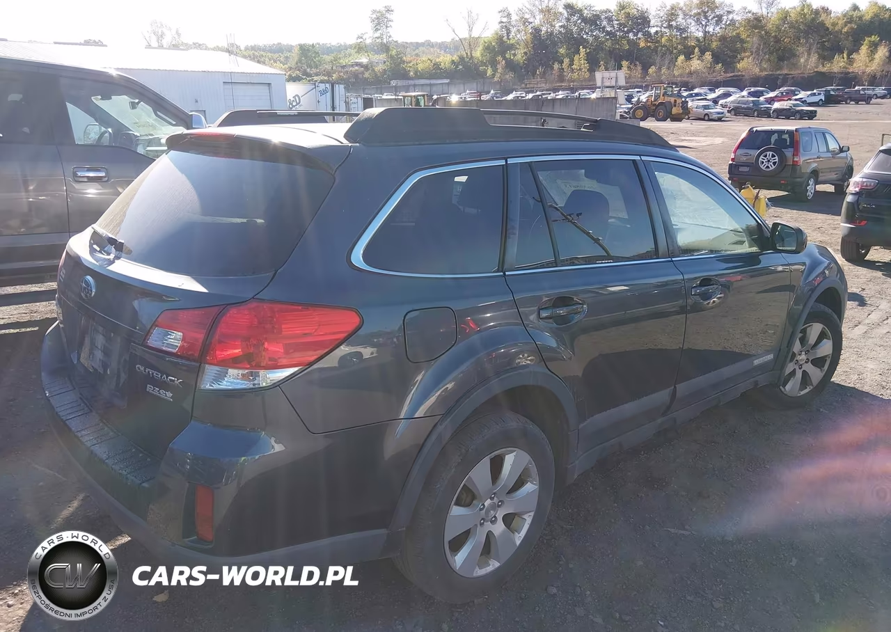2012 Subaru Outback 2.5I Premium VIN:4S4BRBCC6C3280022 - 4