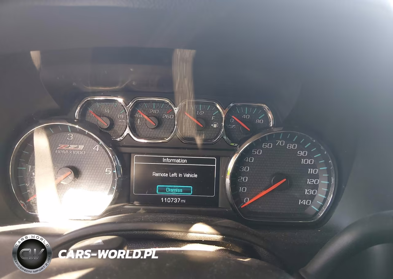 2018 Chevrolet Tahoe Lt VIN:1GNSKBKCXJR157951 - 15