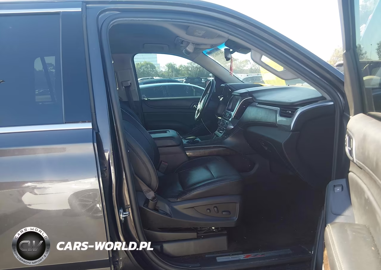 2018 Chevrolet Tahoe Lt VIN:1GNSKBKCXJR157951 - 5