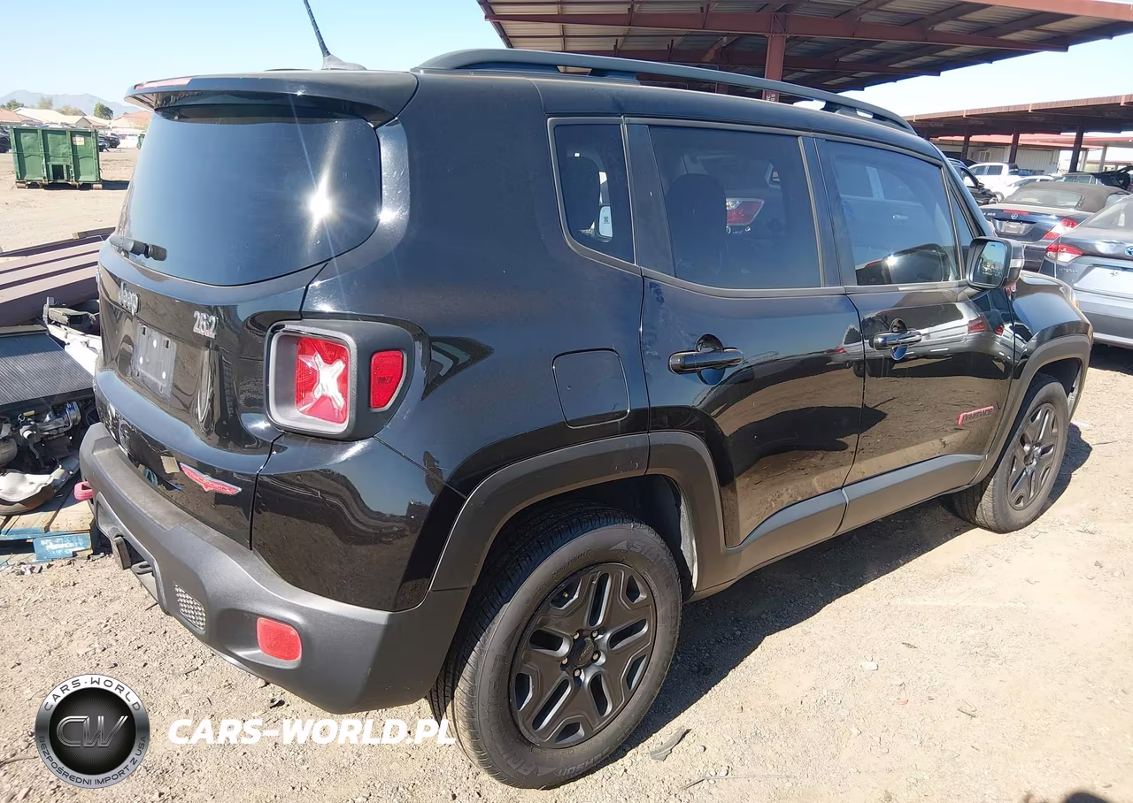 2016 Jeep Renegade Trailhawk VIN:ZACCJBCT6GPD92904 - 4