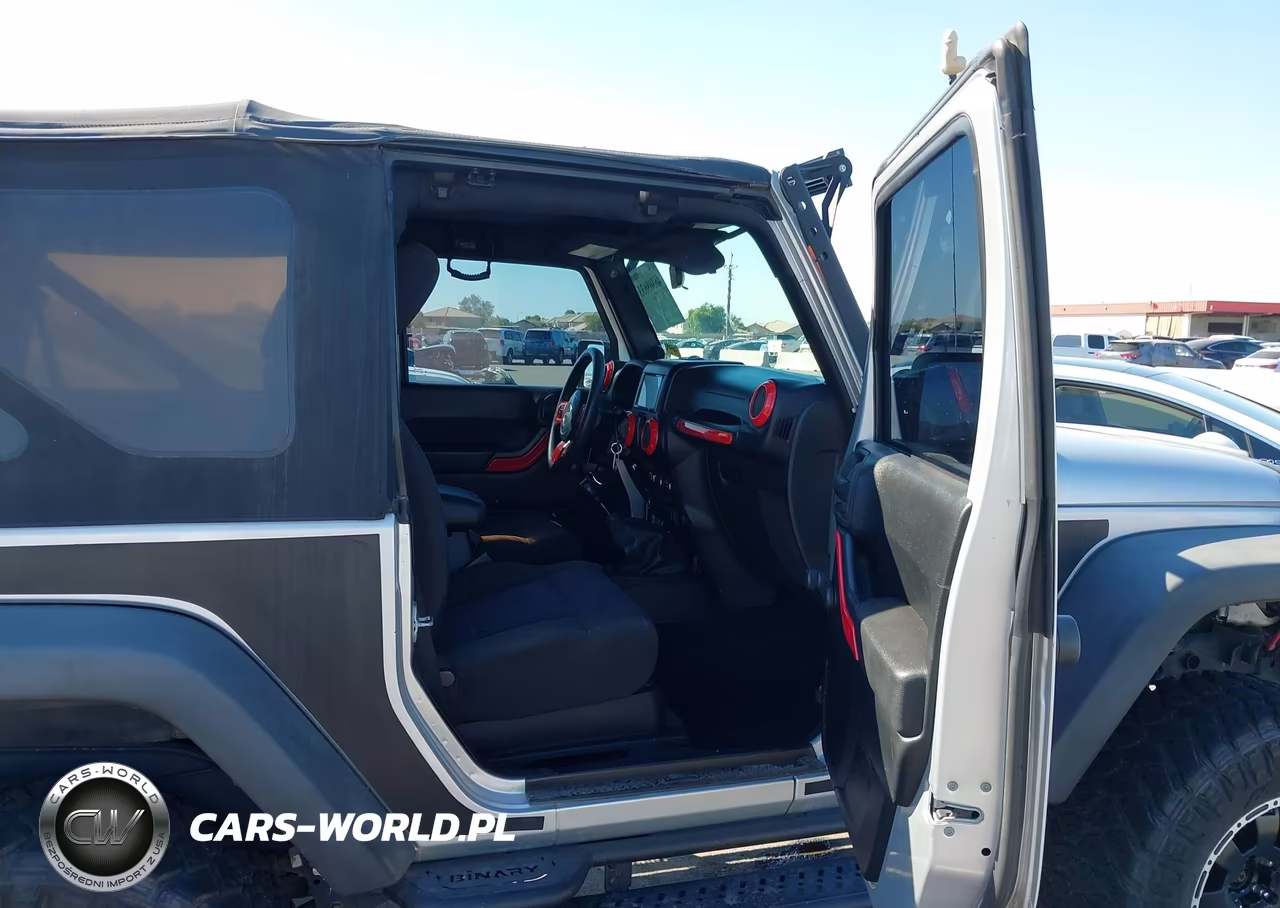2011 Jeep Wrangler Sport VIN:1J4AA2D16BL619486 - 5