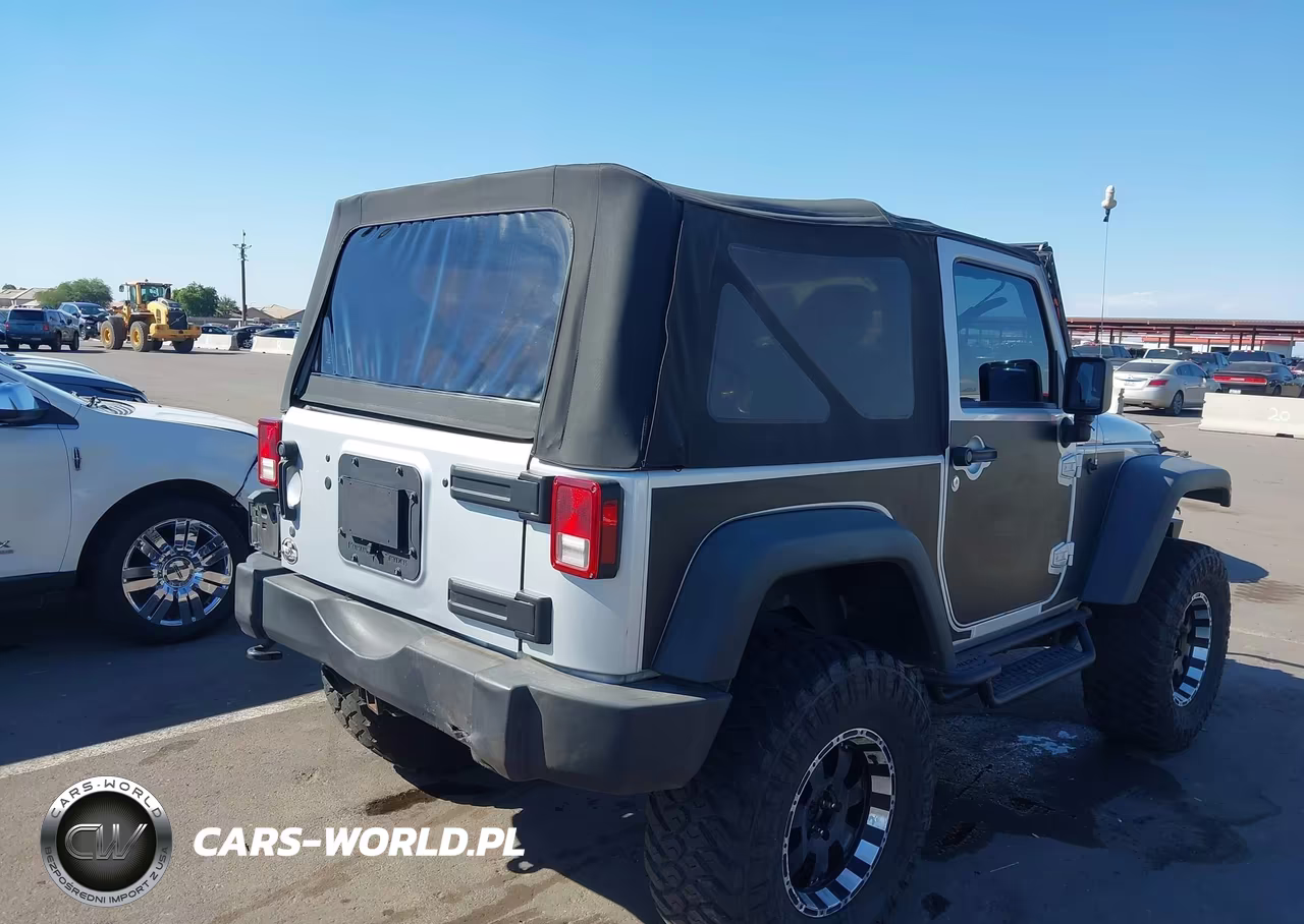 2011 Jeep Wrangler Sport VIN:1J4AA2D16BL619486 - 6