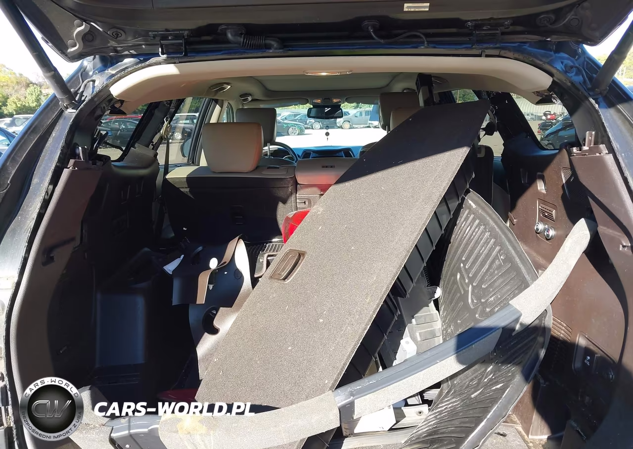 2017 Hyundai Santa Fe Se Ultimate VIN:KM8SRDHF8HU189740 - 12