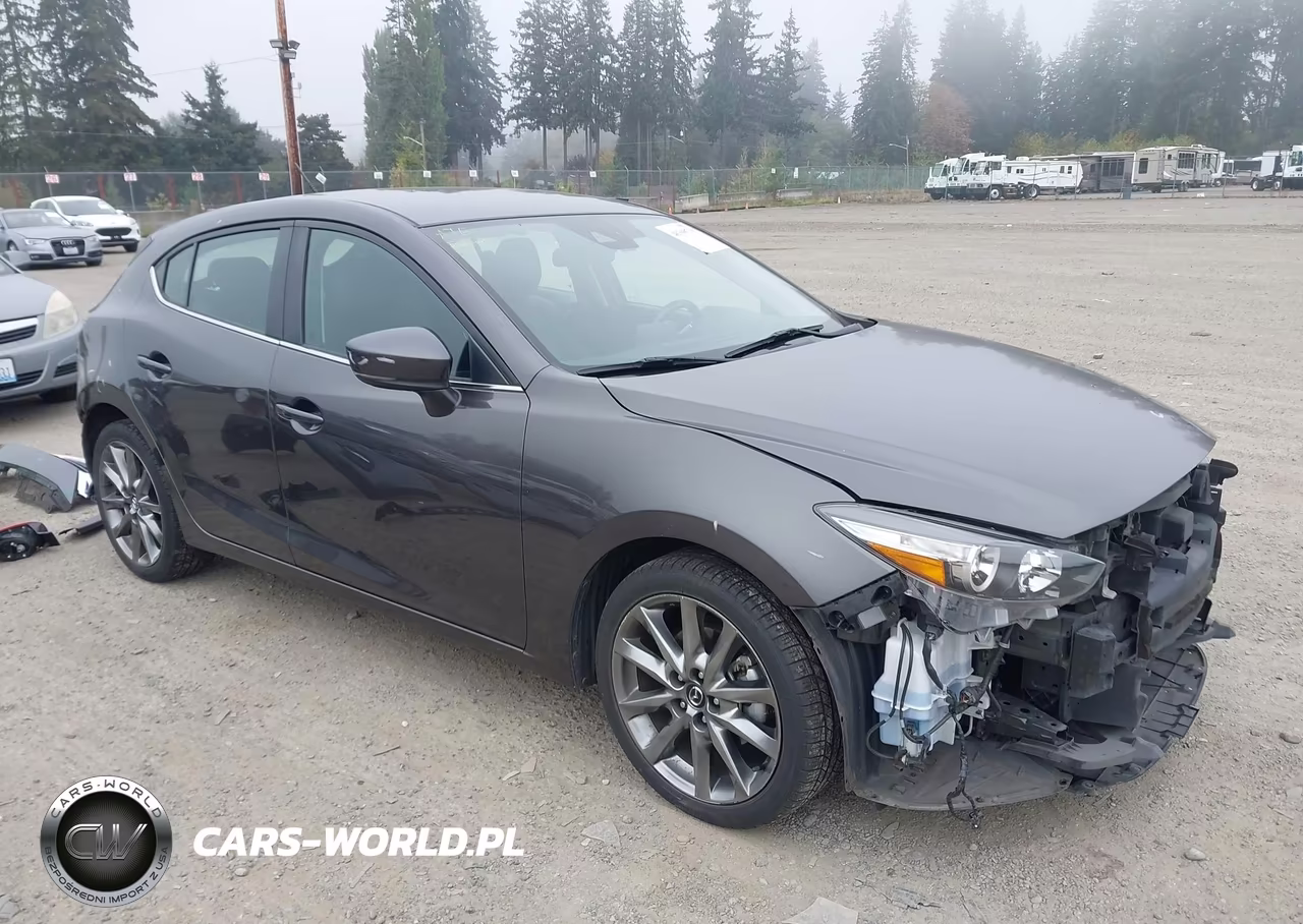 2018 Mazda Mazda3 Touring VIN:3MZBN1L34JM160108 - 6