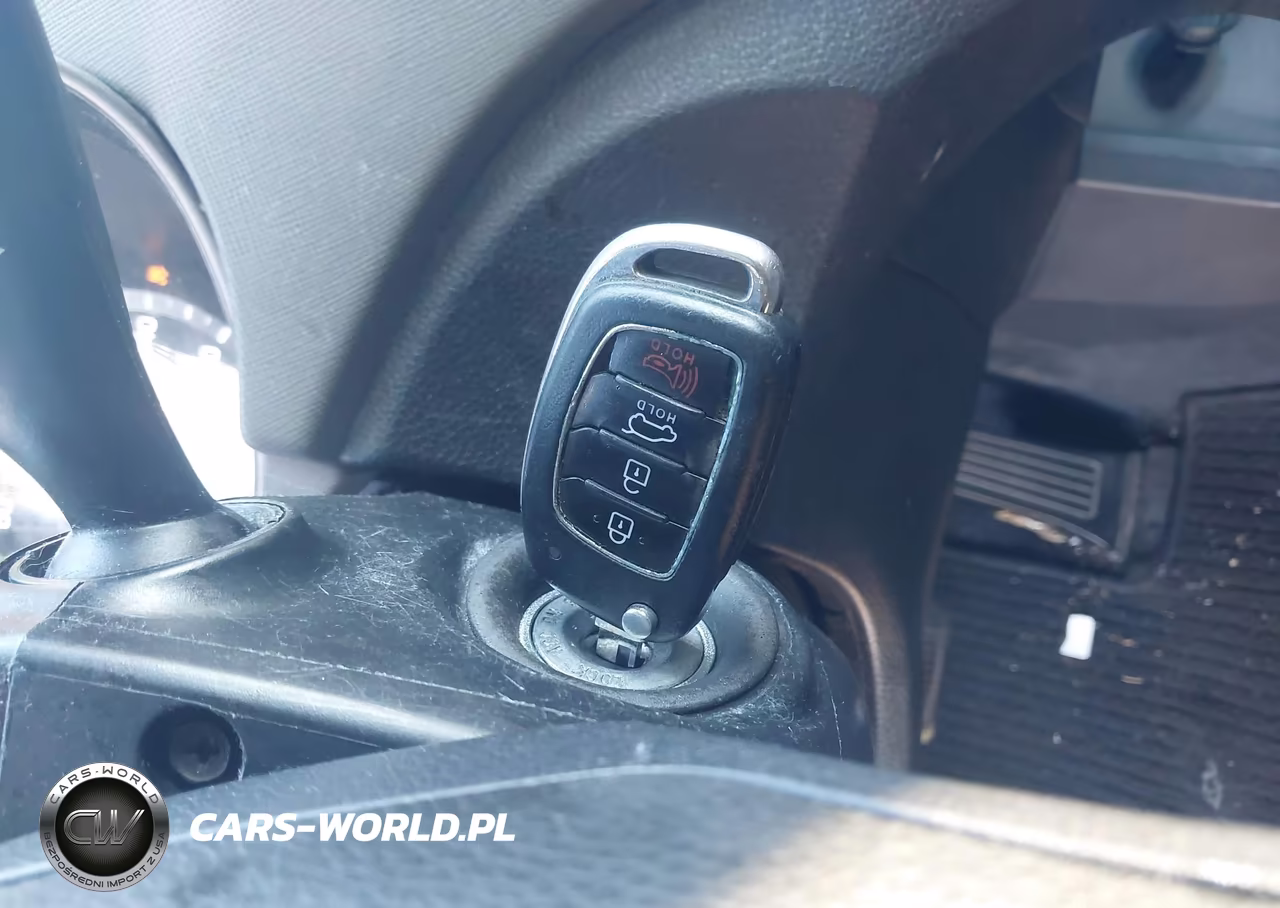 2017 Hyundai Santa Fe Sport 2.4L VIN:5NMZT3LB3HH038685 - 11