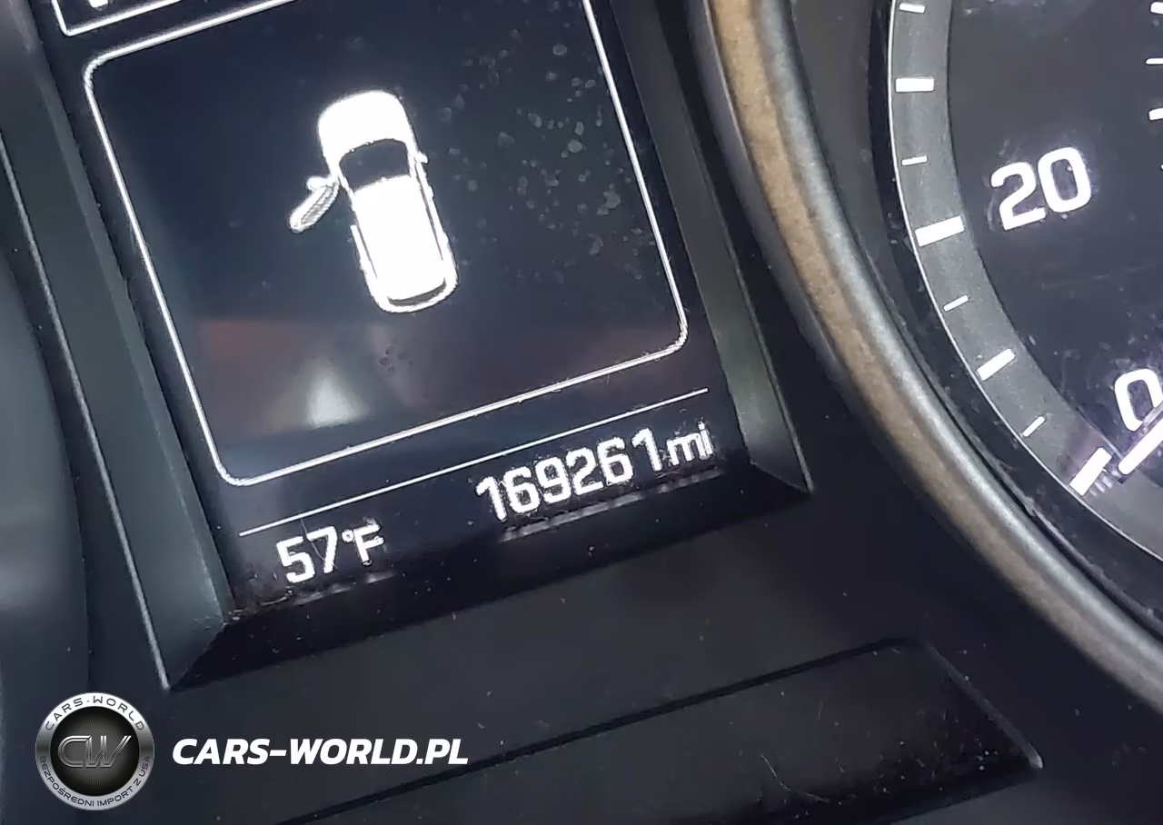 2017 Hyundai Santa Fe Sport 2.4L VIN:5NMZT3LB3HH038685 - 15