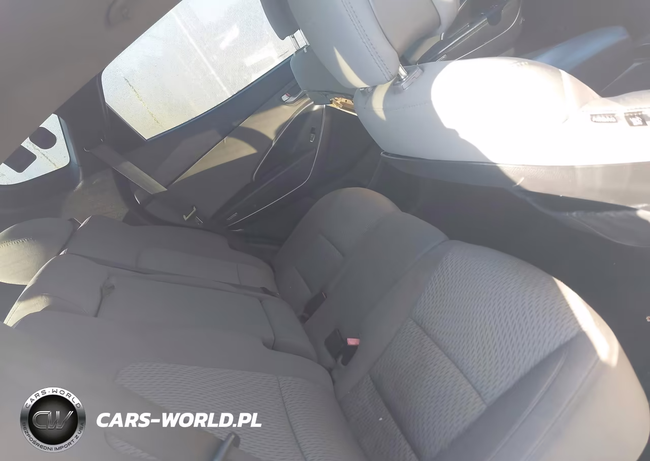 2017 Hyundai Santa Fe Sport 2.4L VIN:5NMZT3LB3HH038685 - 8