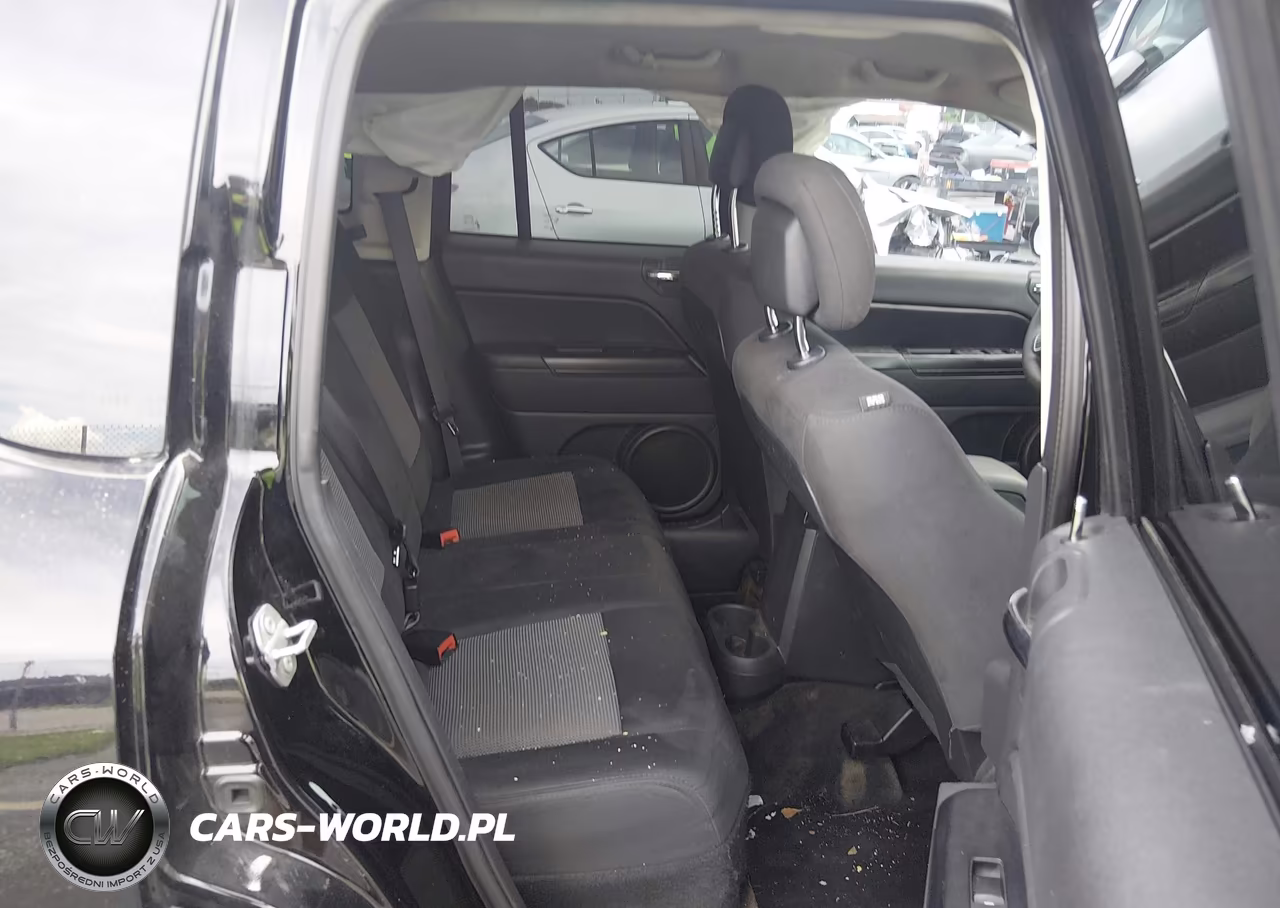 2016 Jeep Compass Sport VIN:1C4NJCBA2GD731607 - 8