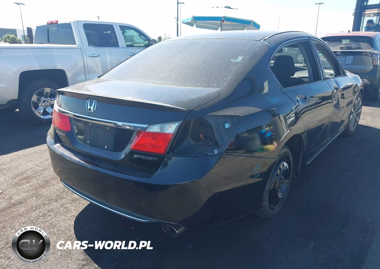2015 Honda Accord Sport VIN:1HGCR2F55FA223589 - 4