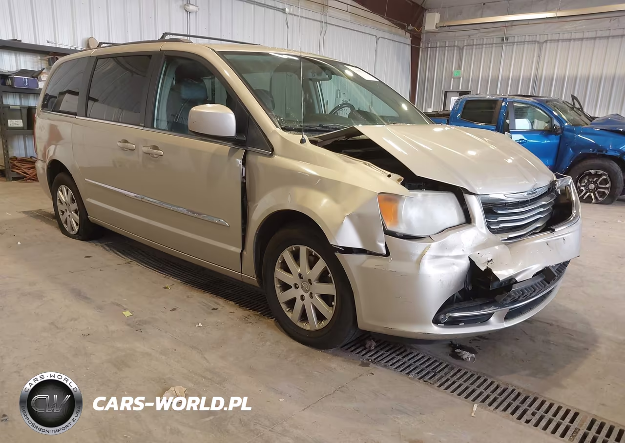 2014 Chrysler Town & Country Touring