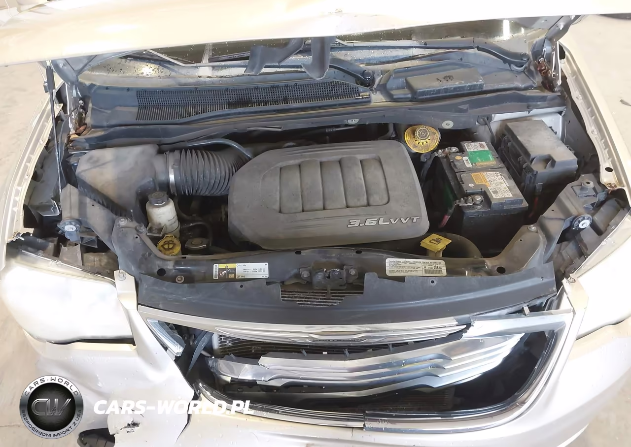2014 Chrysler Town & Country Touring VIN:2C4RC1BG2ER217156 - 10