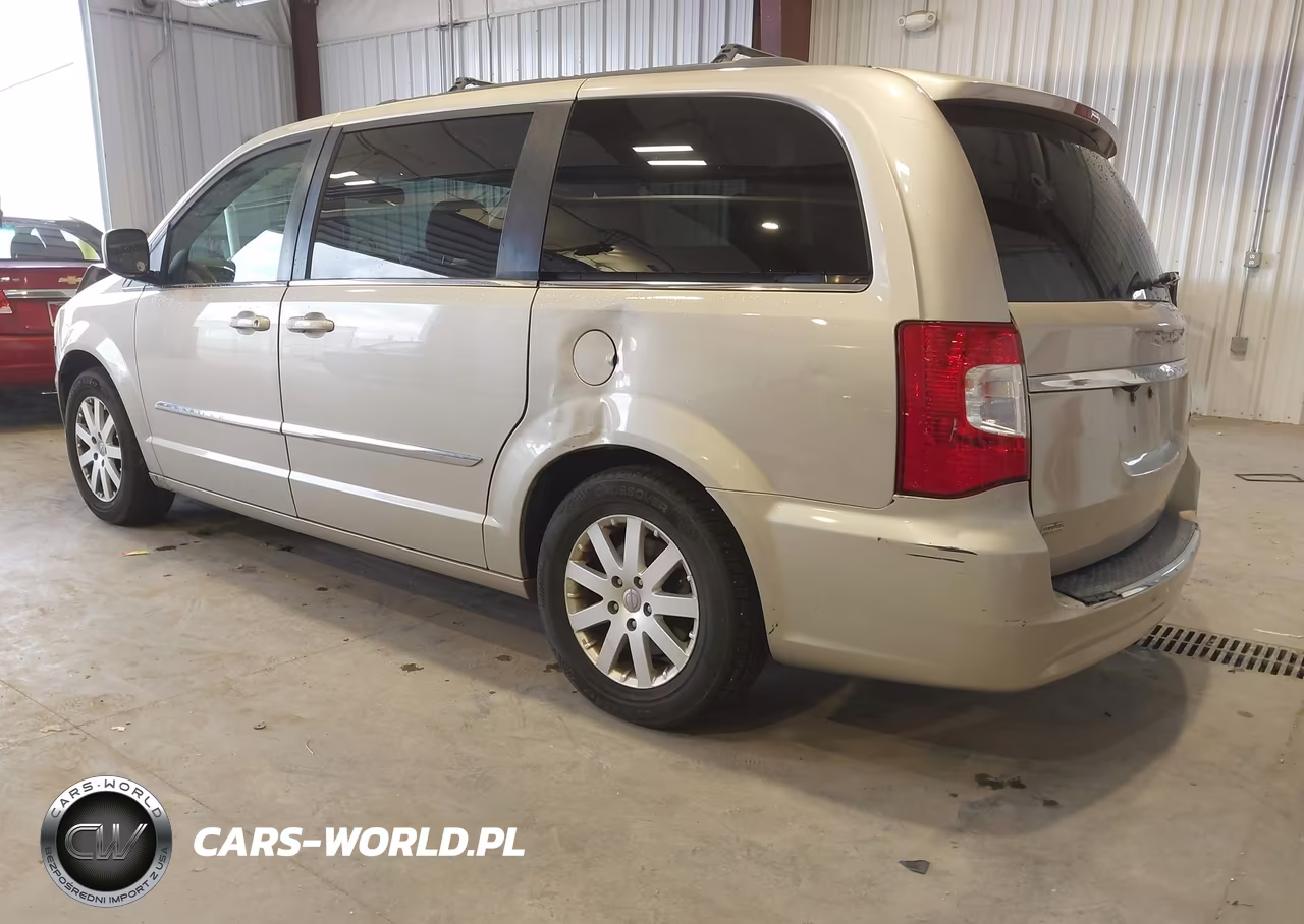 2014 Chrysler Town & Country Touring VIN:2C4RC1BG2ER217156 - 3