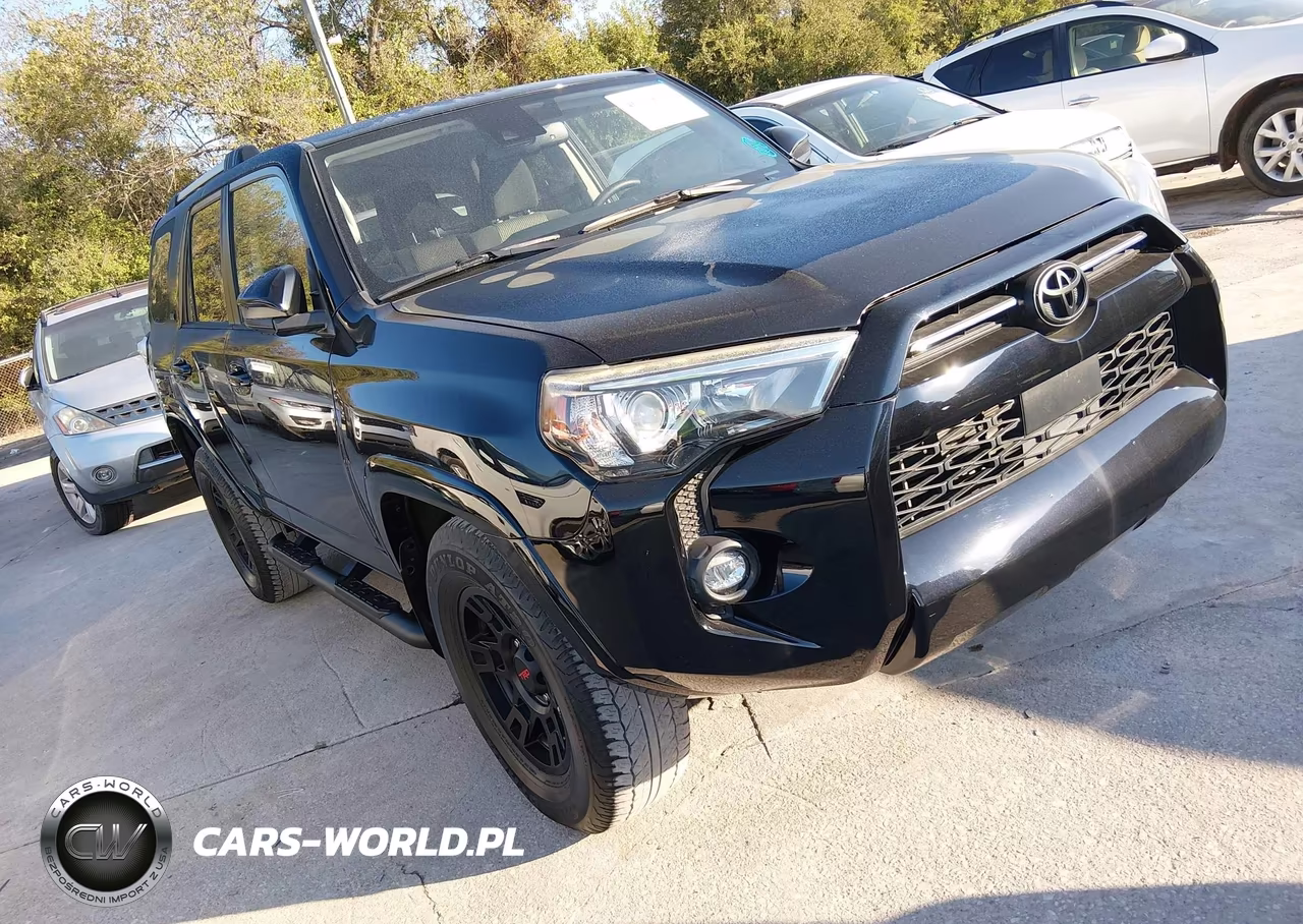 2022 Toyota 4Runner Sr5