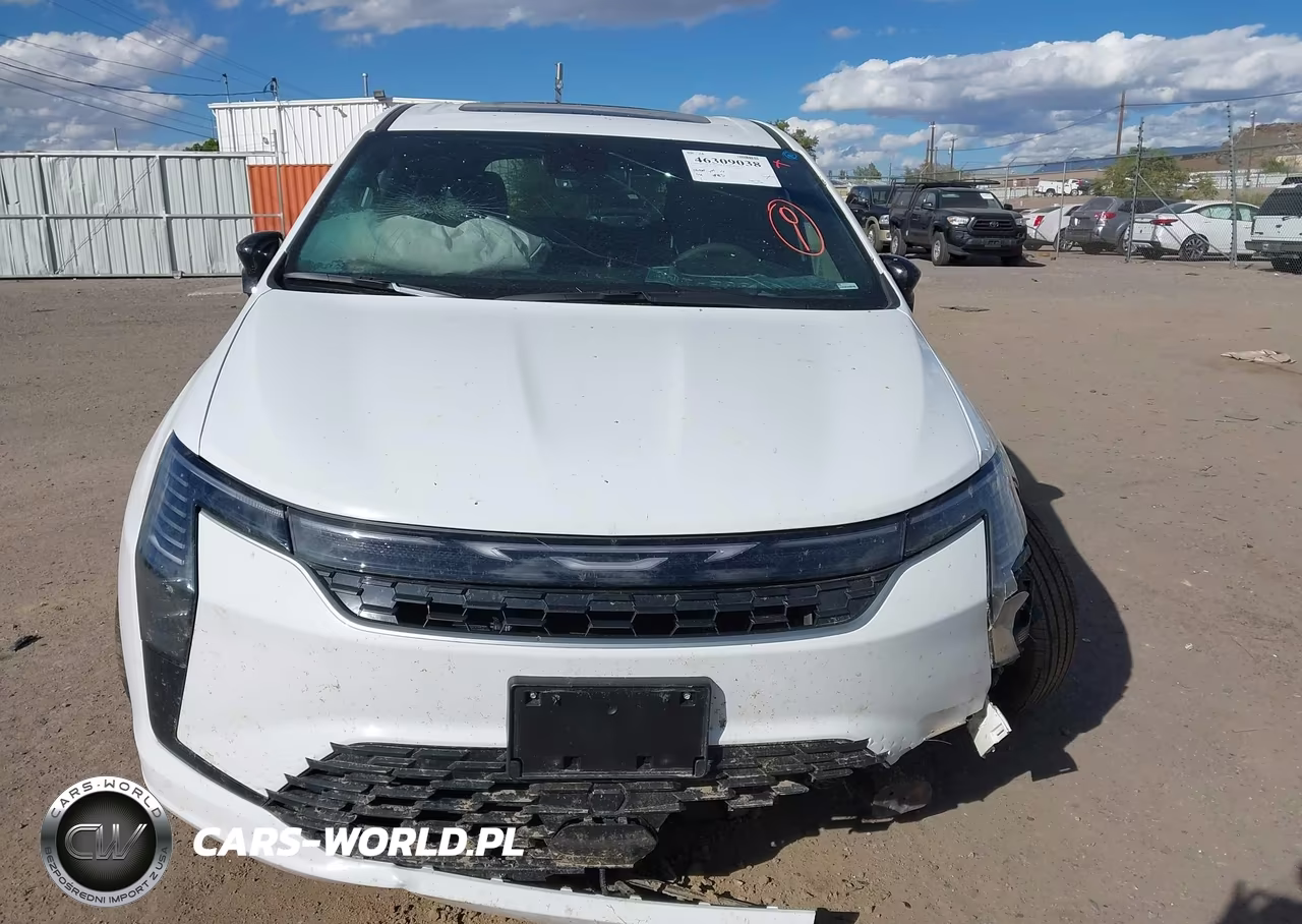 2027 Chrysler Pacifica VIN:2C4RC1GG2VR595101 - 12