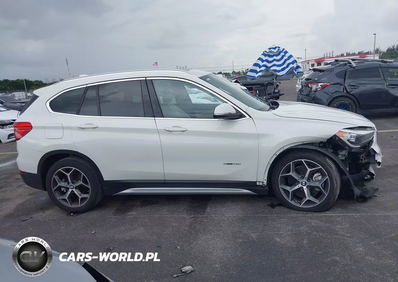 2017 BMW X1 Sdrive28I VIN:WBXHU7C33HP924640 - 13