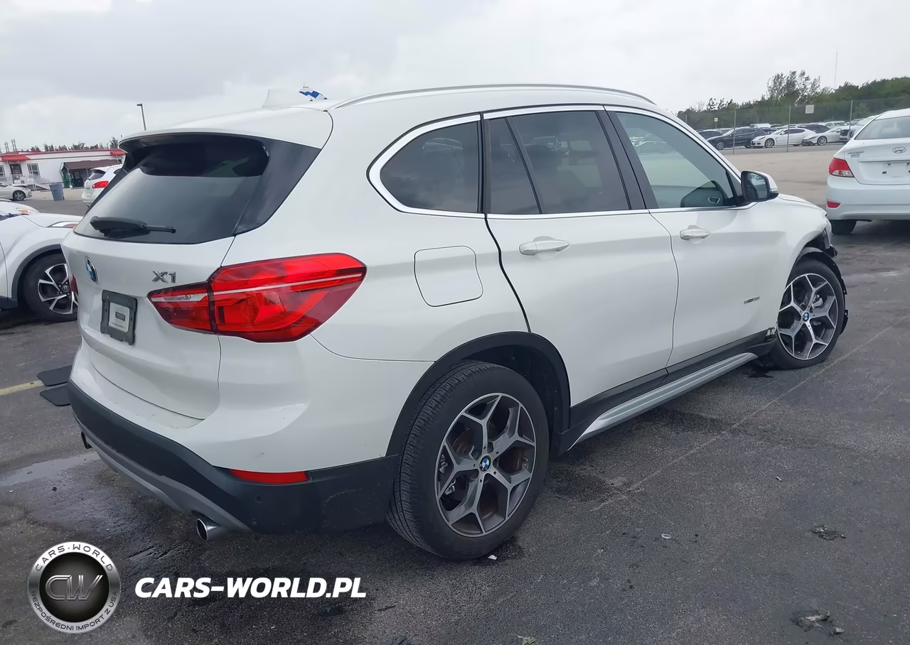 2017 BMW X1 Sdrive28I VIN:WBXHU7C33HP924640 - 4