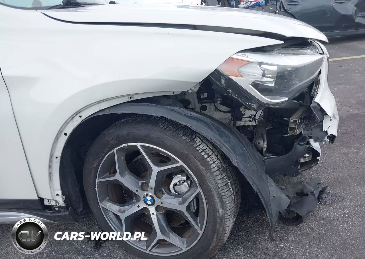 2017 BMW X1 Sdrive28I VIN:WBXHU7C33HP924640 - 6