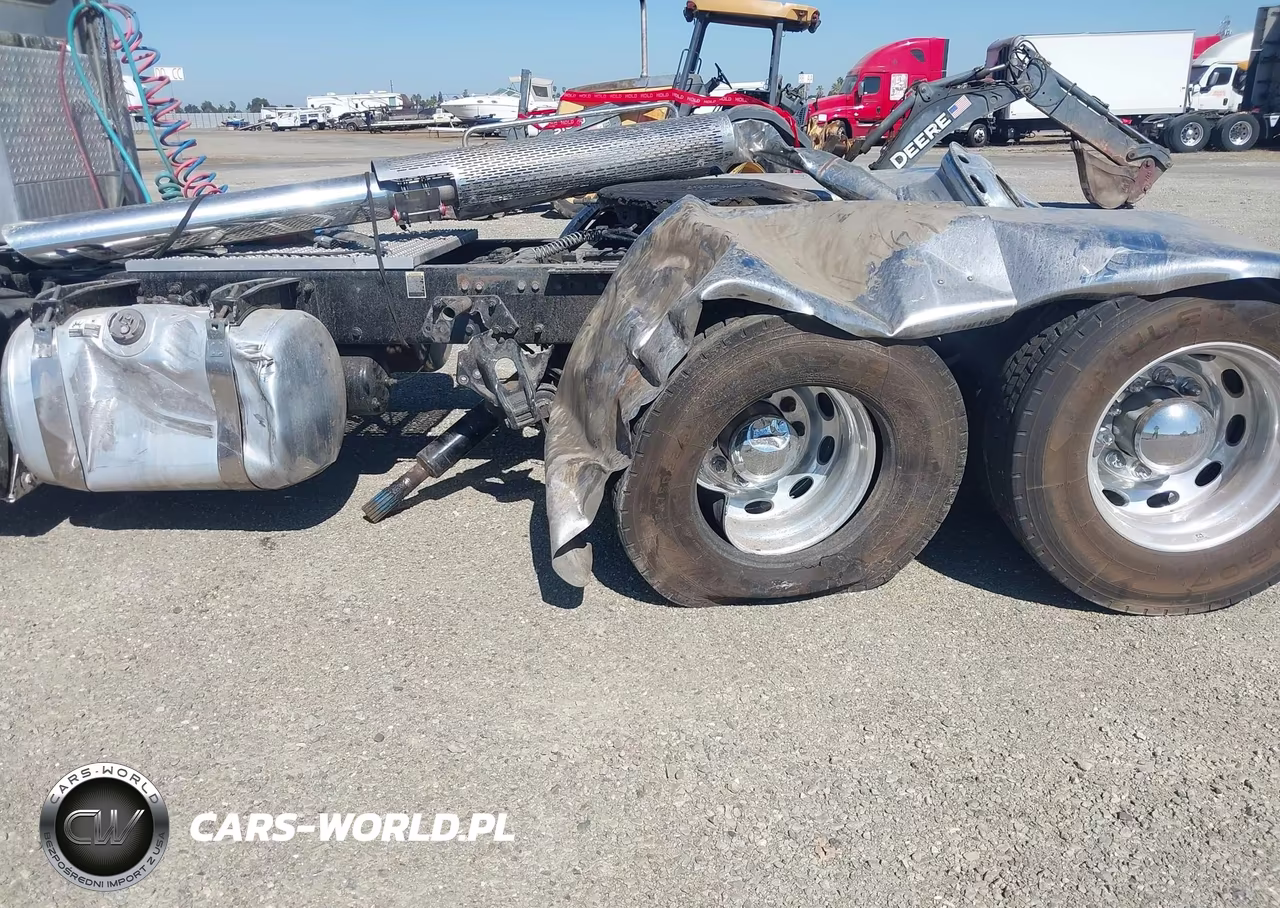2022 Peterbilt 389 VIN:1XPXD49X0ND781014 - 13