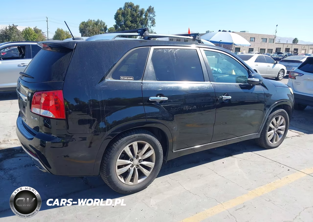 2012 Kia Sorento Sx V6 VIN:5XYKWDA20CG195935 - 4