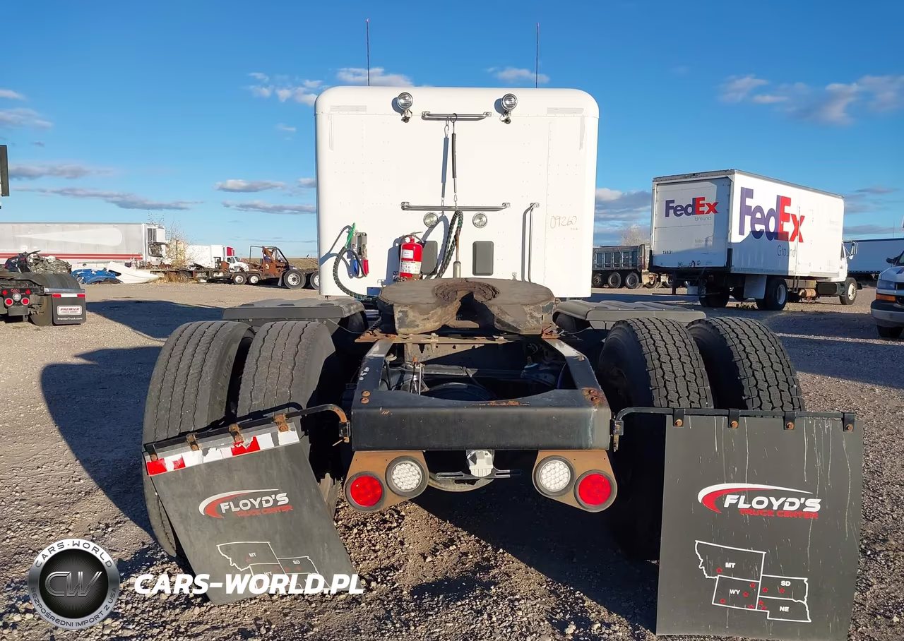2017 Peterbilt 579 VIN:1XPBD49XXHD414975 - 19