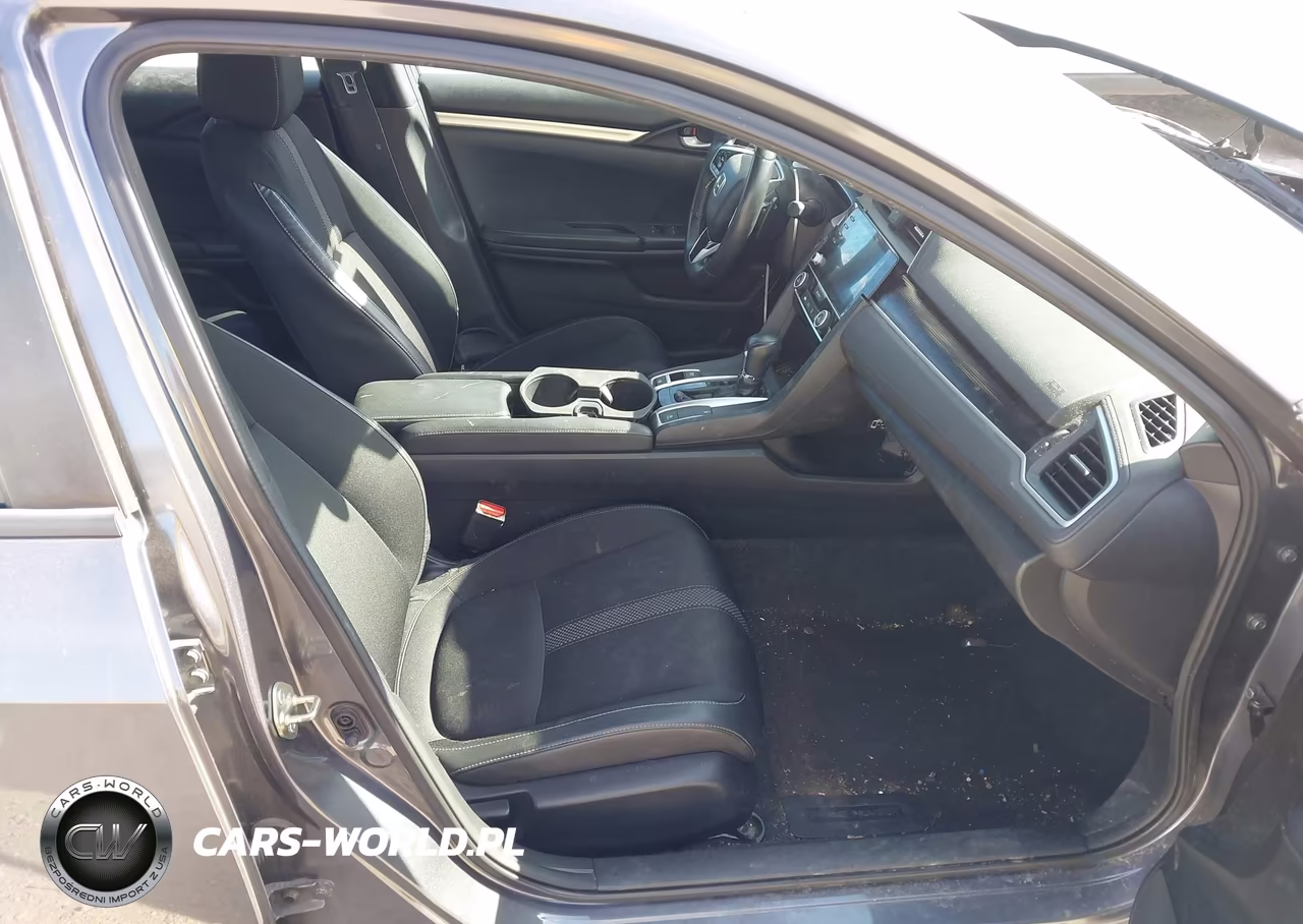 2019 Honda Civic Sport VIN:2HGFC2F8XKH588628 - 5