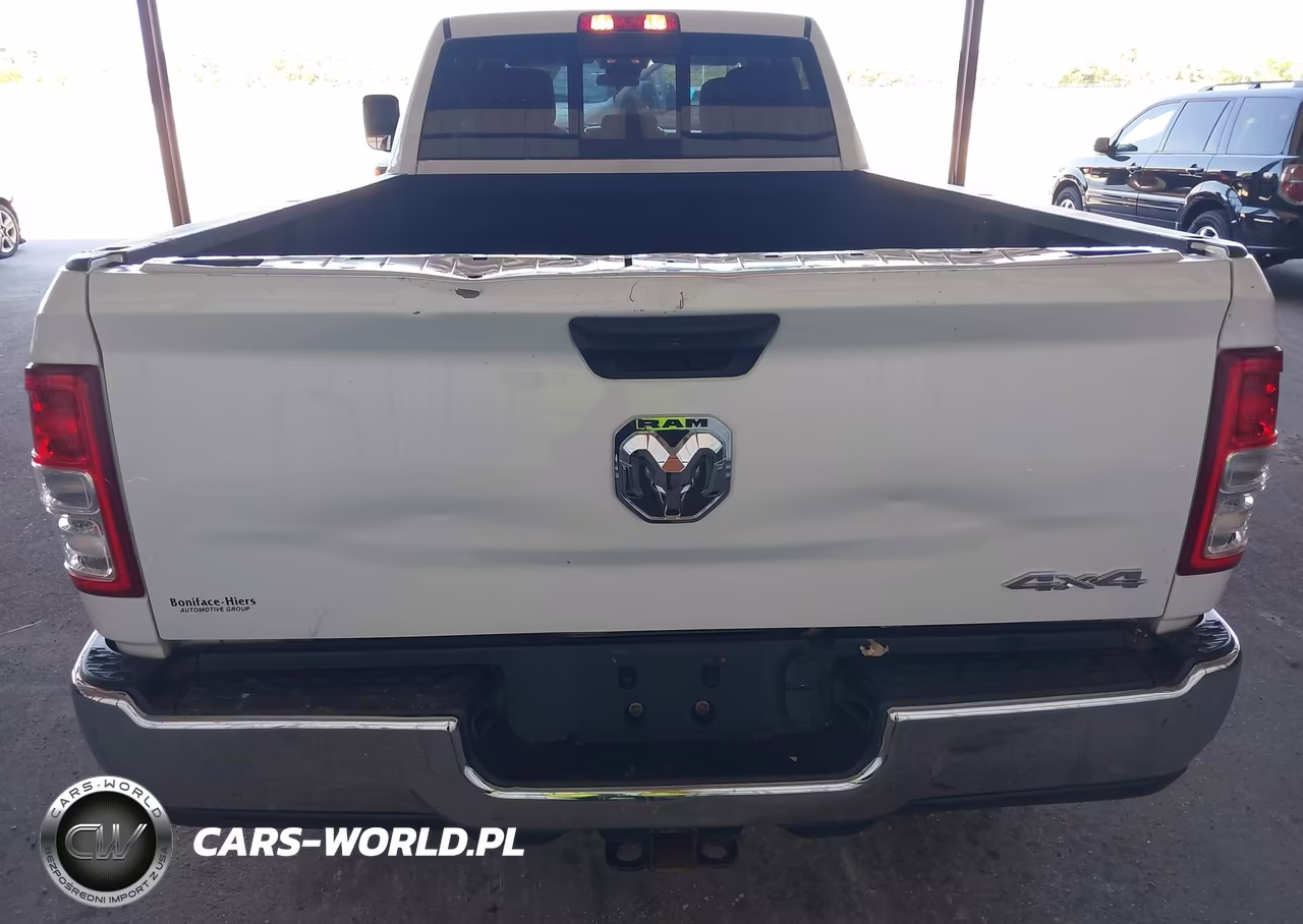 2020 Ram 3500 Tradesman 4X4 8' Box VIN:3C63R3GJ4LG128803 - 11