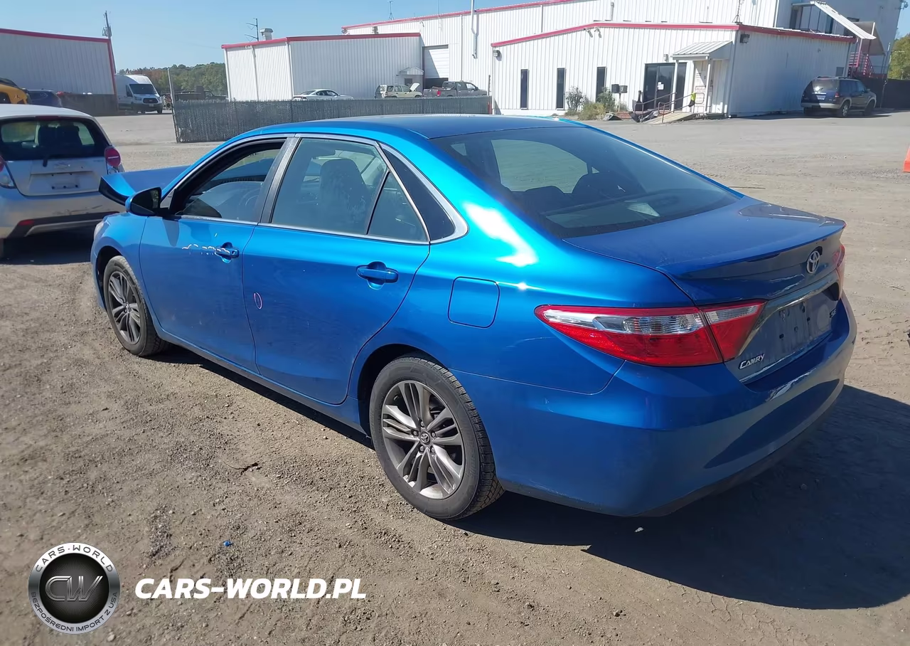 2017 Toyota Camry Se VIN:4T1BF1FK1HU757592 - 3