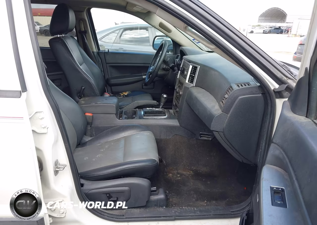 2008 Jeep Grand Cherokee Laredo VIN:1J8GR48K68C141398 - 5
