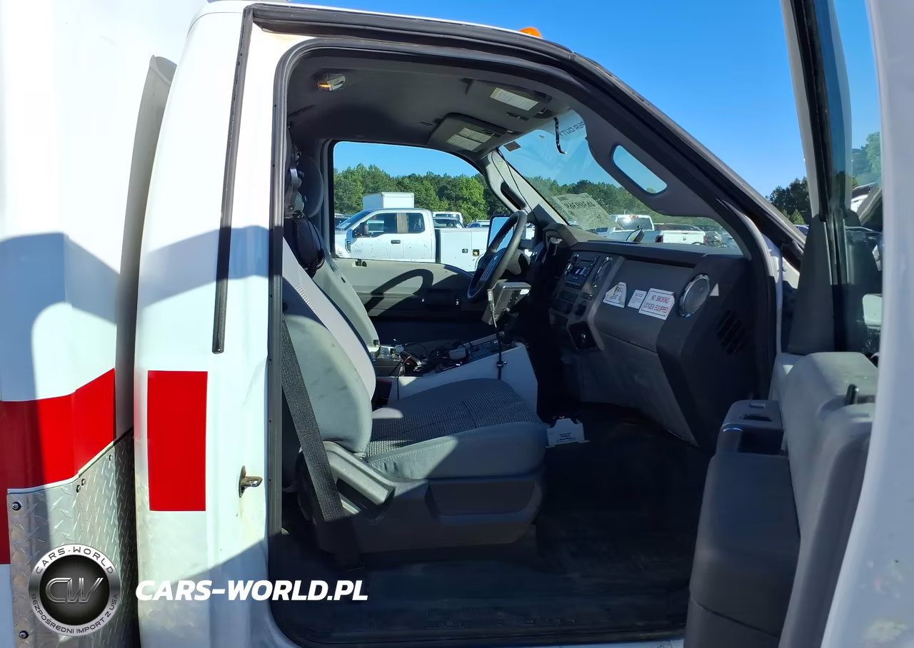 2016 Ford F-450 Chassis Xlt VIN:1FDUF4HT7GEB79801 - 5