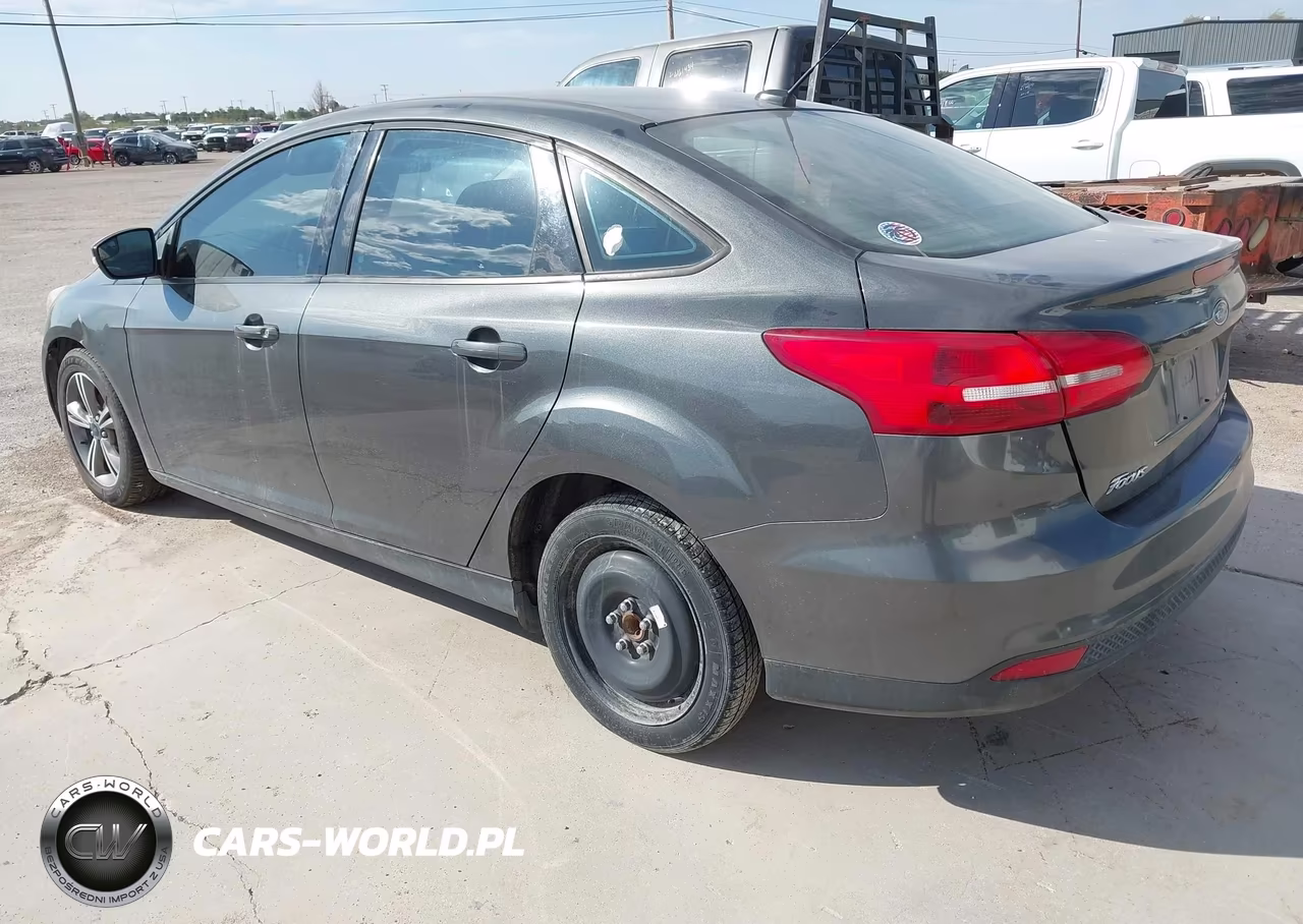 FORD FOCUS SE VIN:1FADP3FE4HL276540 - 3