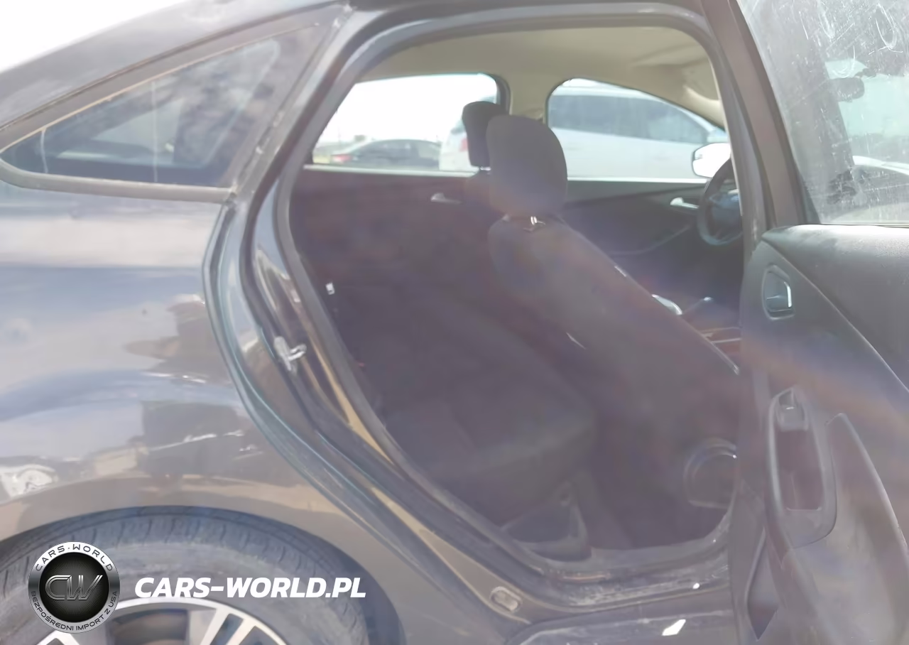 FORD FOCUS SE VIN:1FADP3FE4HL276540 - 8