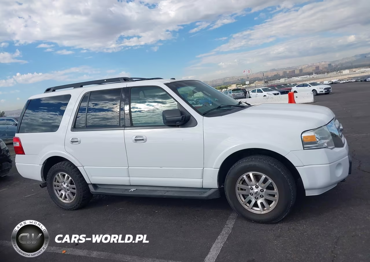 2013 Ford Expedition Xlt VIN:1FMJU1J53DEF17841 - 13
