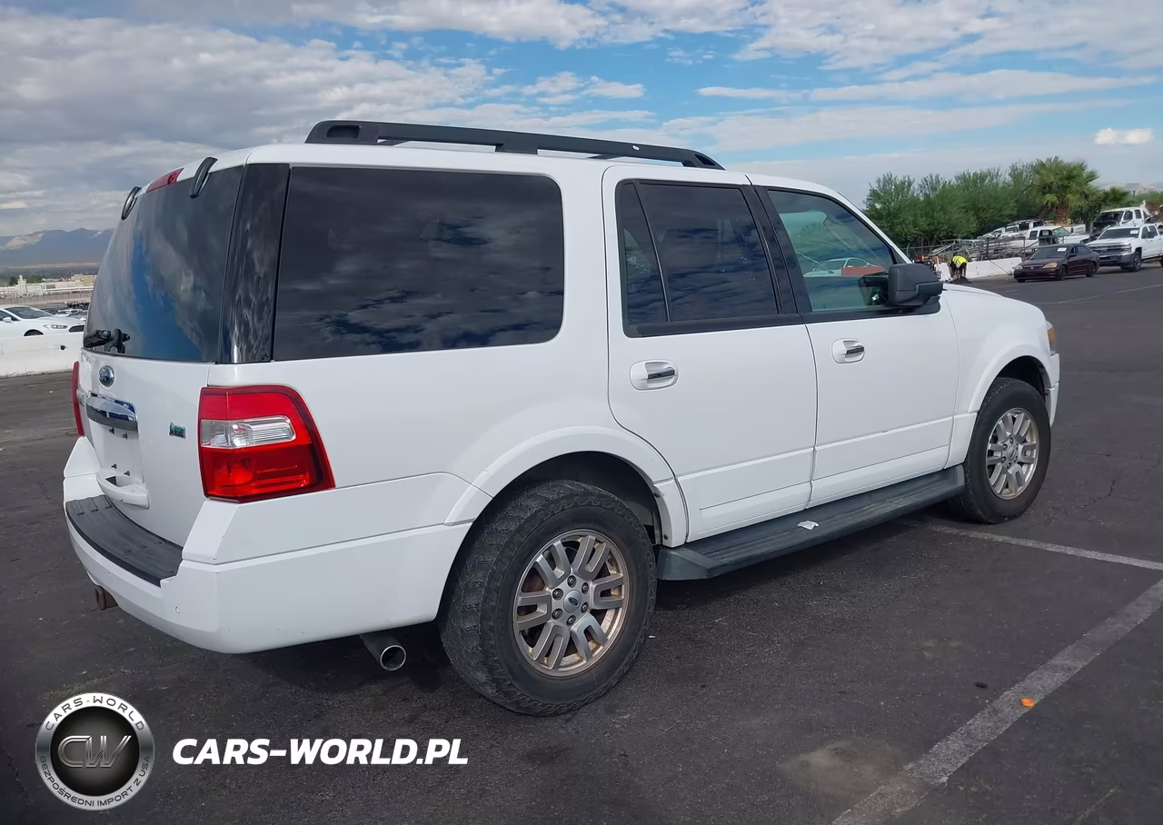 2013 Ford Expedition Xlt VIN:1FMJU1J53DEF17841 - 4