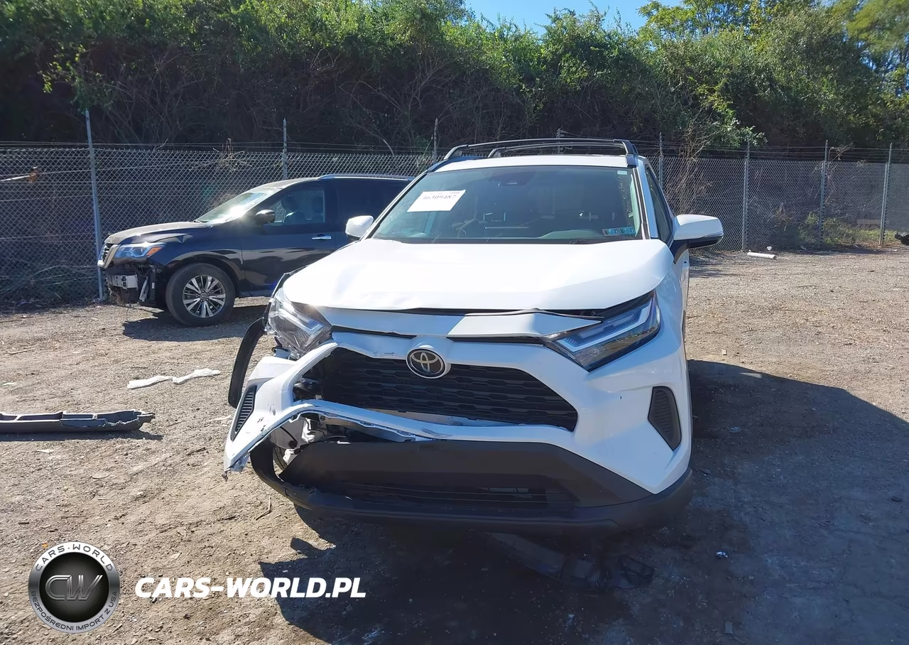 2025 Toyota Rav4 Hybrid Xle VIN:4T3RWRFV6SU191368 - 12