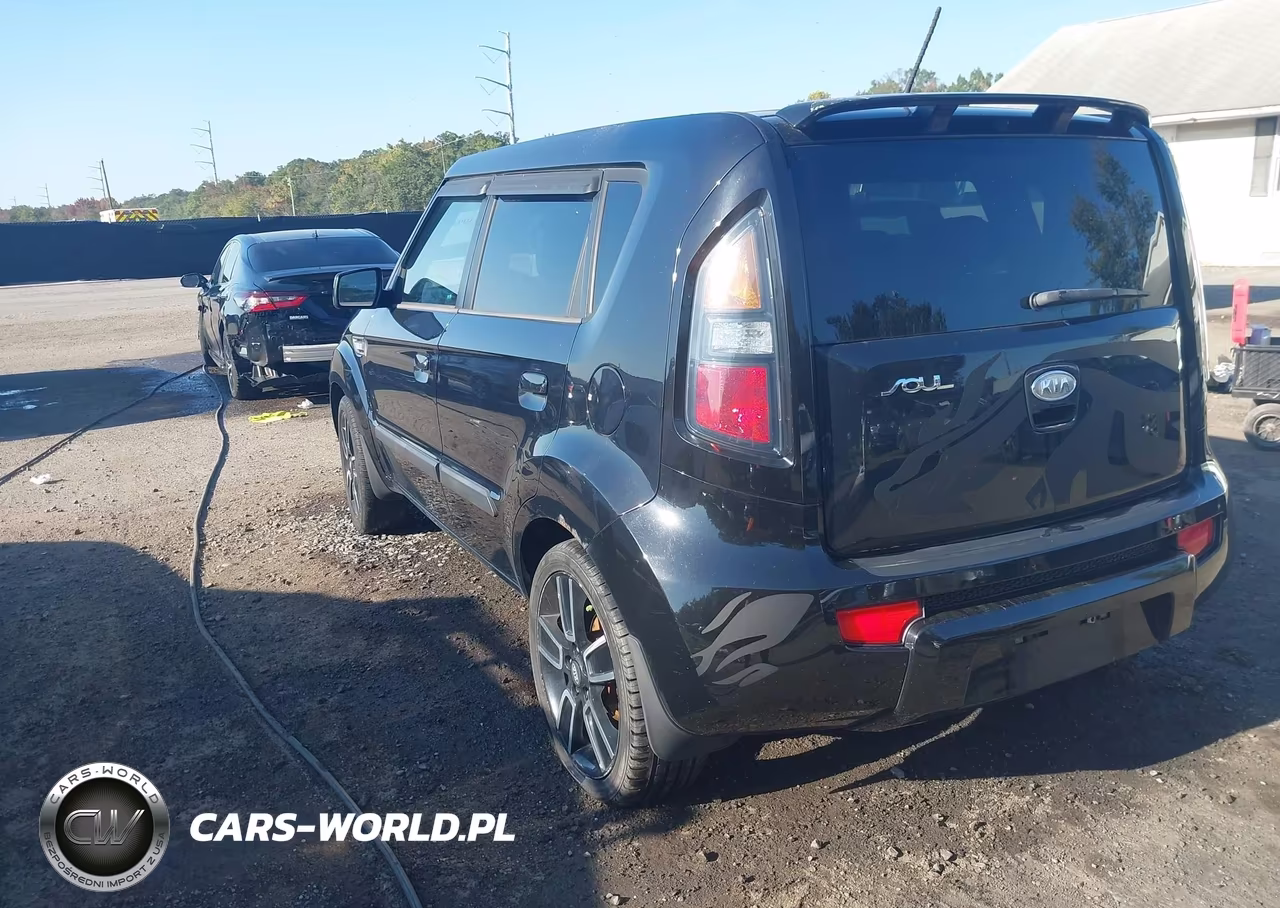 2010 Kia Soul + VIN:KNDJT2A20A7128531 - 3