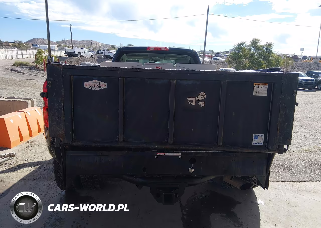 2017 Chevrolet Silverado 3500Hd Wt VIN:1GC3KYCG0HZ308422 - 17
