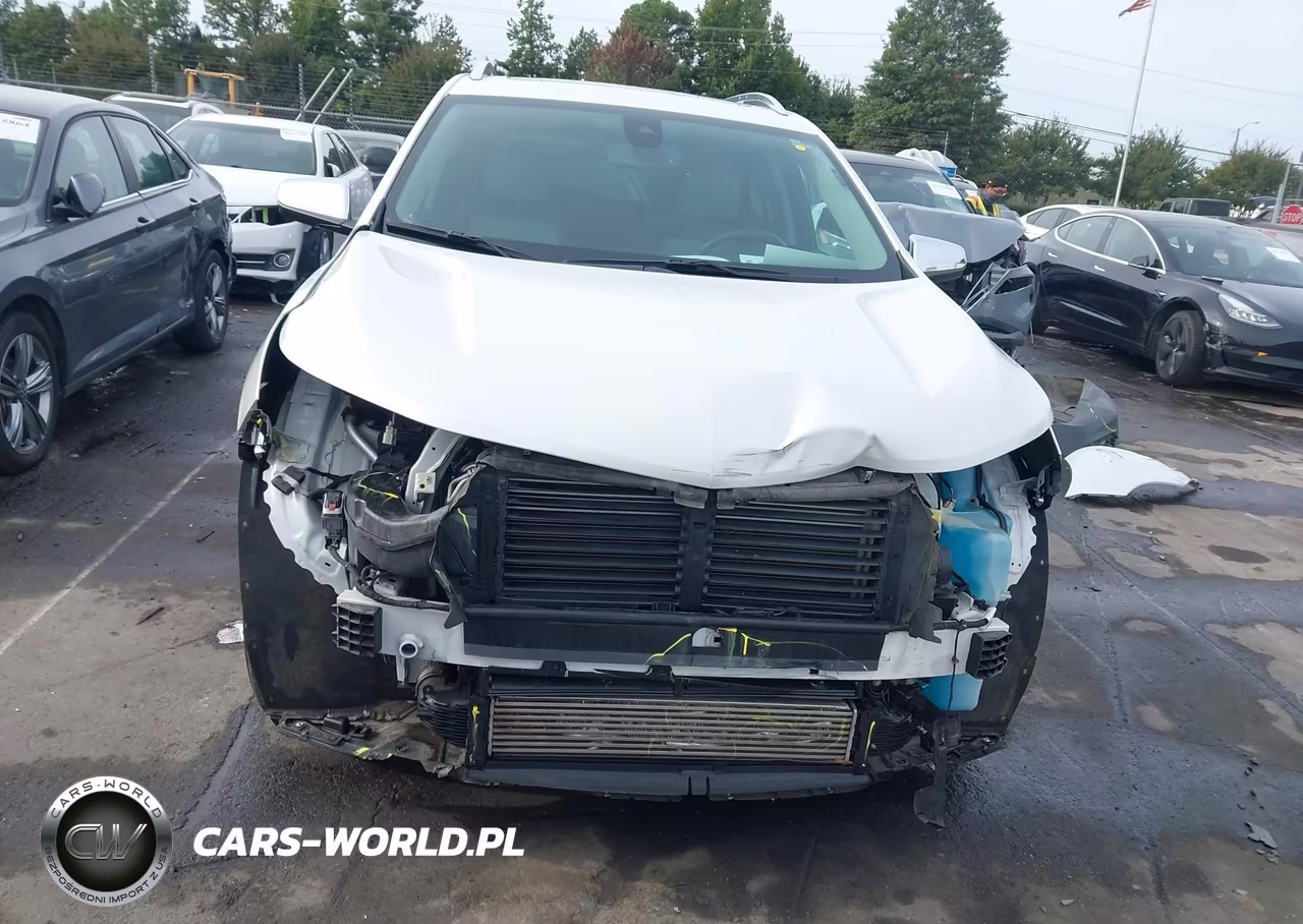 2018 Chevrolet Equinox Premier VIN:2GNAXMEVXJ6242368 - 13