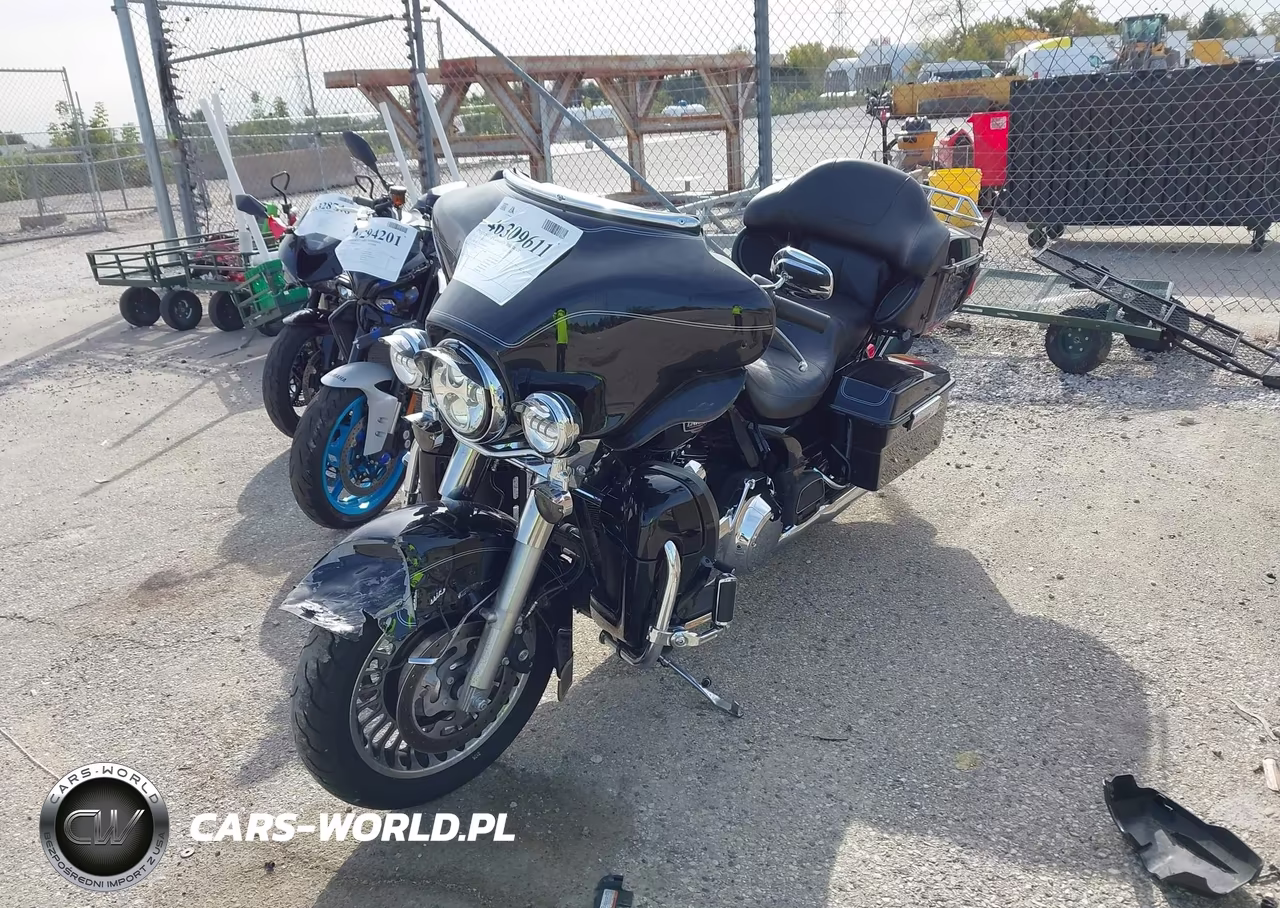 2010 Harley-Davidson Flhtcu VIN:1HD1FC410AB669963 - 2